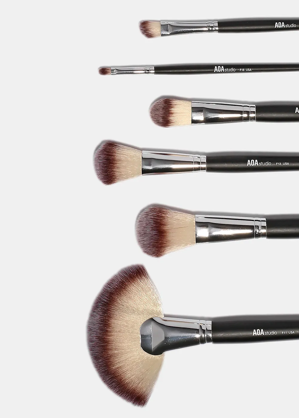 AOA Essential 24-Piece Brush Set